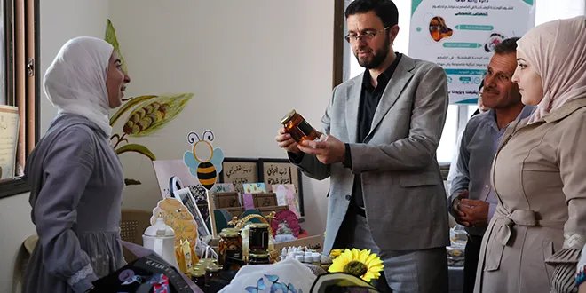 معرض للمنتجات الغذائية والمشغولات اليدوية النسائية يضيء منطقة الضمير بريف دمشق