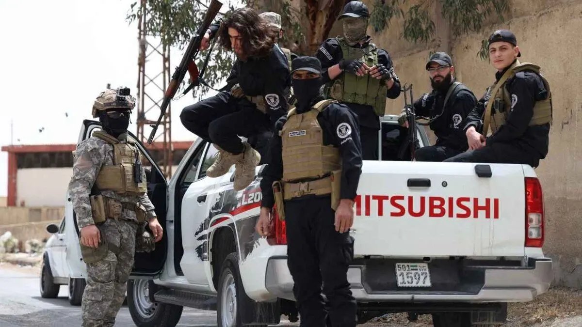 الداخلية السورية تتهم مجموعات مسلحة بخرق اتفاق وقف إطلاق النار في السويداء