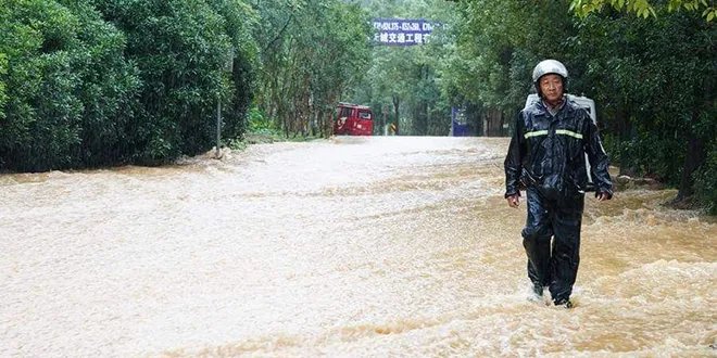 تحذير برتقالي في الصين: استعدادات مكثفة لمواجهة العواصف المطرية
