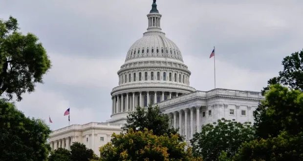 ضغوط ديمقراطية على إدارة ترمب للاعتراف بدولة فلسطين: رسالة ومقترح قرار في الكونغرس