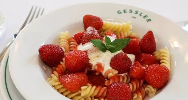 استشاري أمراض دم يكشف: 6 طرق لتقليل خطر الإصابة بالسرطان