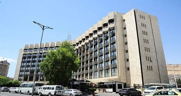 التعليم العالي السورية تفتح باب التسجيل للطلاب في الجامعات الأردنية عبر منصة "ادرس في الأردن"