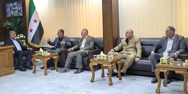 محافظ درعا يبحث تفعيل الرقابة على المؤسسات الحكومية مع هيئة الرقابة والتفتيش