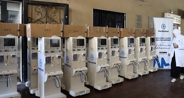 مشفى الكلية الجراحي بدمشق يتلقى دفعة من أجهزة غسيل الكلى المتطورة لدعم مرضى القصور الكلوي