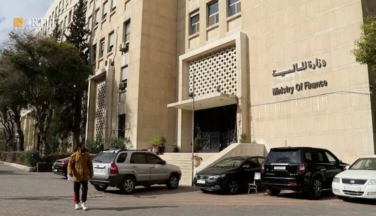 وزير المالية السوري: إعادة صرف رواتب الموظفين المعلقة بالكامل ما لم يثبت تورطهم في أعمال إجرامية