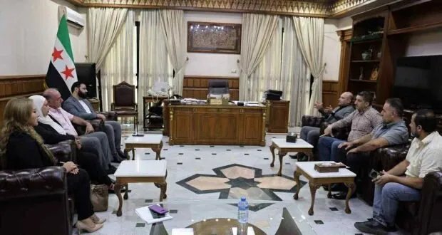 محافظ طرطوس يبحث تطوير التأمين وتعزيز الاستثمار المعدني