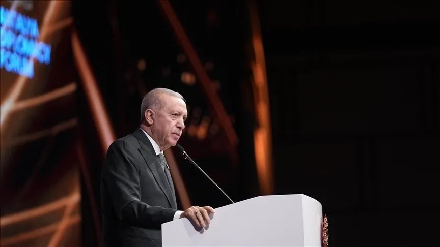 أردوغان يتوقع ازدهار العلاقات التركية الأمريكية بفضل صداقته مع ترامب ويتحدث عن دور أنقرة في حل الأزمة الأوكرانية