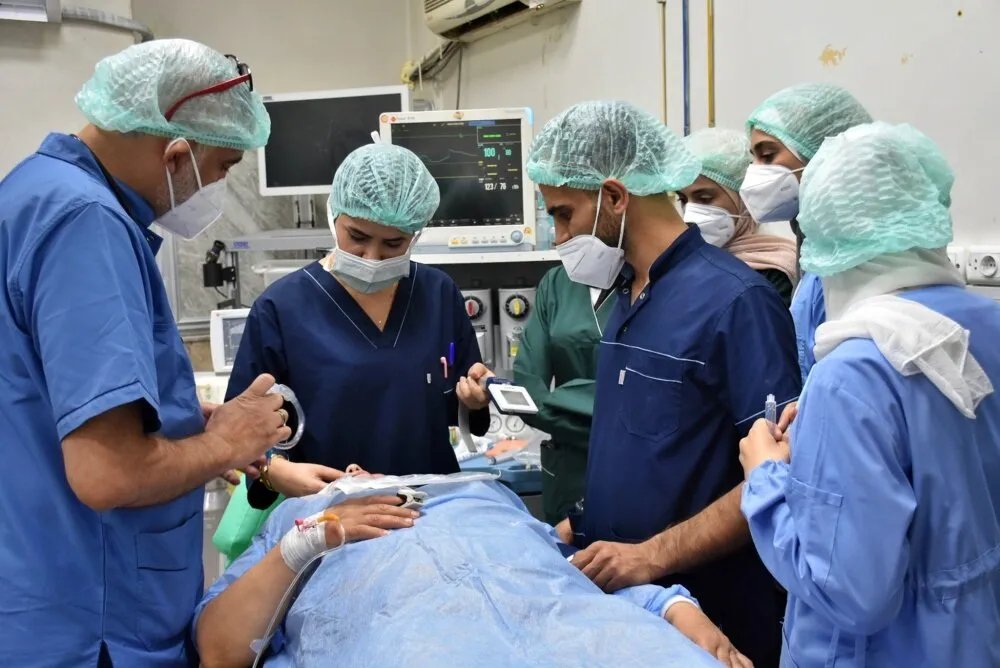 أطباء سوريون مغتربون يطلقون حملة "شفاء 2" في مشفى الرازي بحلب لتقديم جراحات نوعية وتدريب الكوادر الطبية