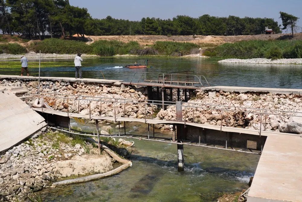 حمص على شفا العطش: انخفاض تاريخي في منسوب عين التنور يهدد المدينة