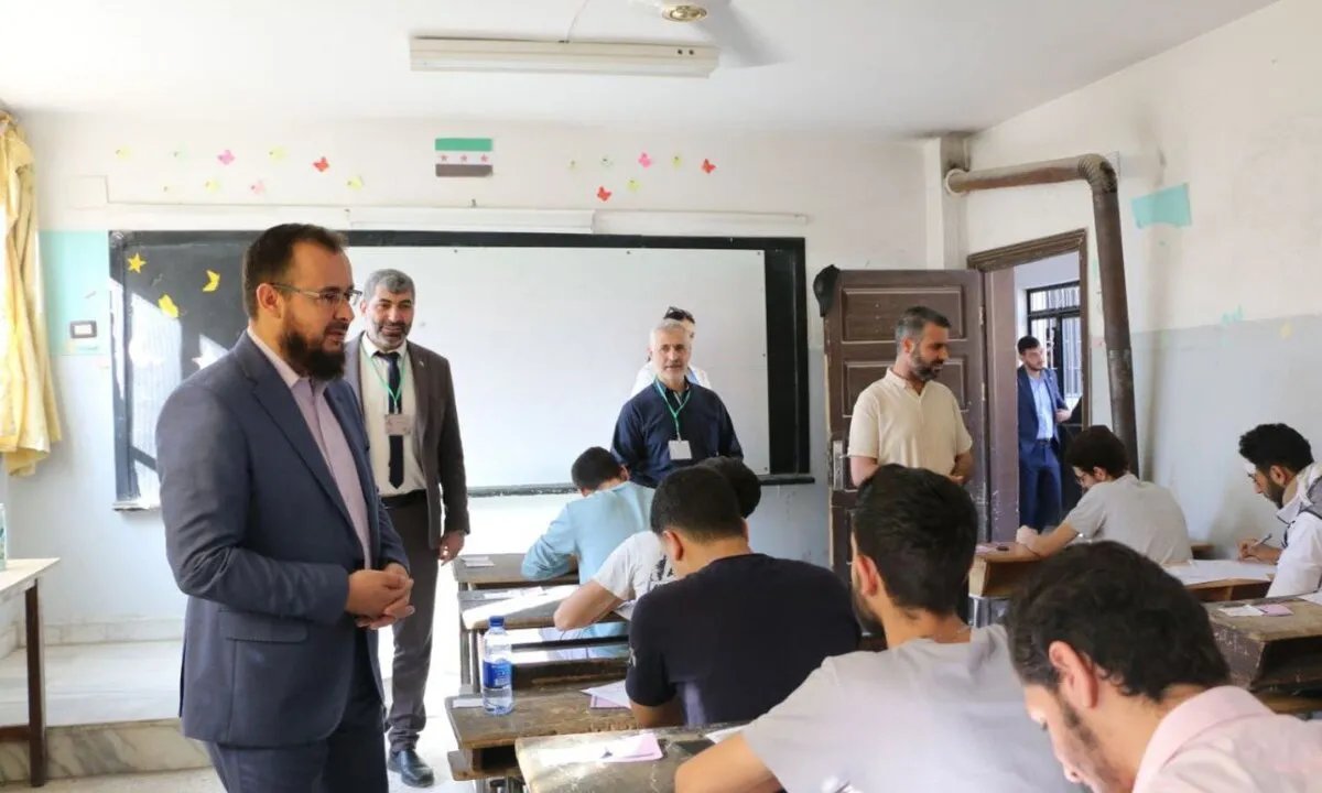 اللاذقية وحلب: تفاصيل ضبط شبكات متطورة للغش في امتحانات الشهادات