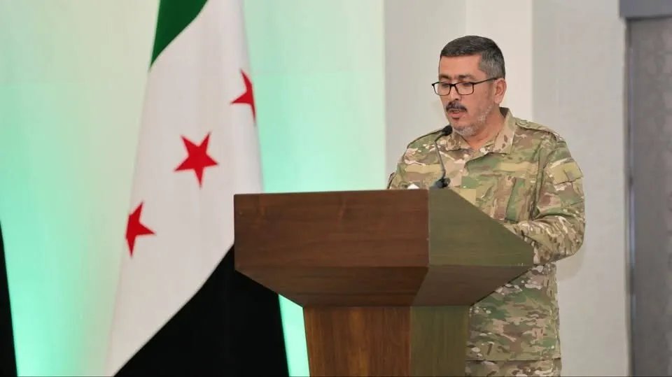 من هو فهيم عيسى؟ تعيين قيادي سابق بالجيش الوطني السوري موالي لتركيا نائباً لوزير الدفاع