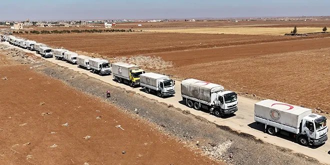 قافلة مساعدات ضخمة من مركز الملك سلمان للإغاثة تصل السويداء عبر درعا