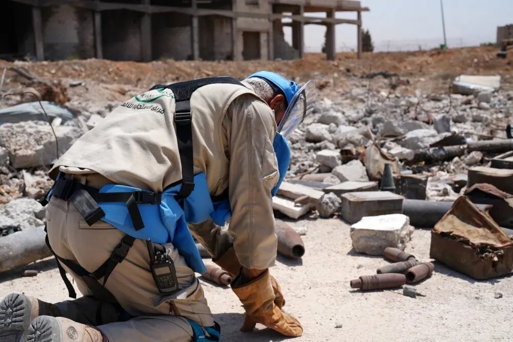 منظمة NPA تواصل جهودها لإزالة مخلفات الحرب وإنعاش المنطقة الصناعية في القصير