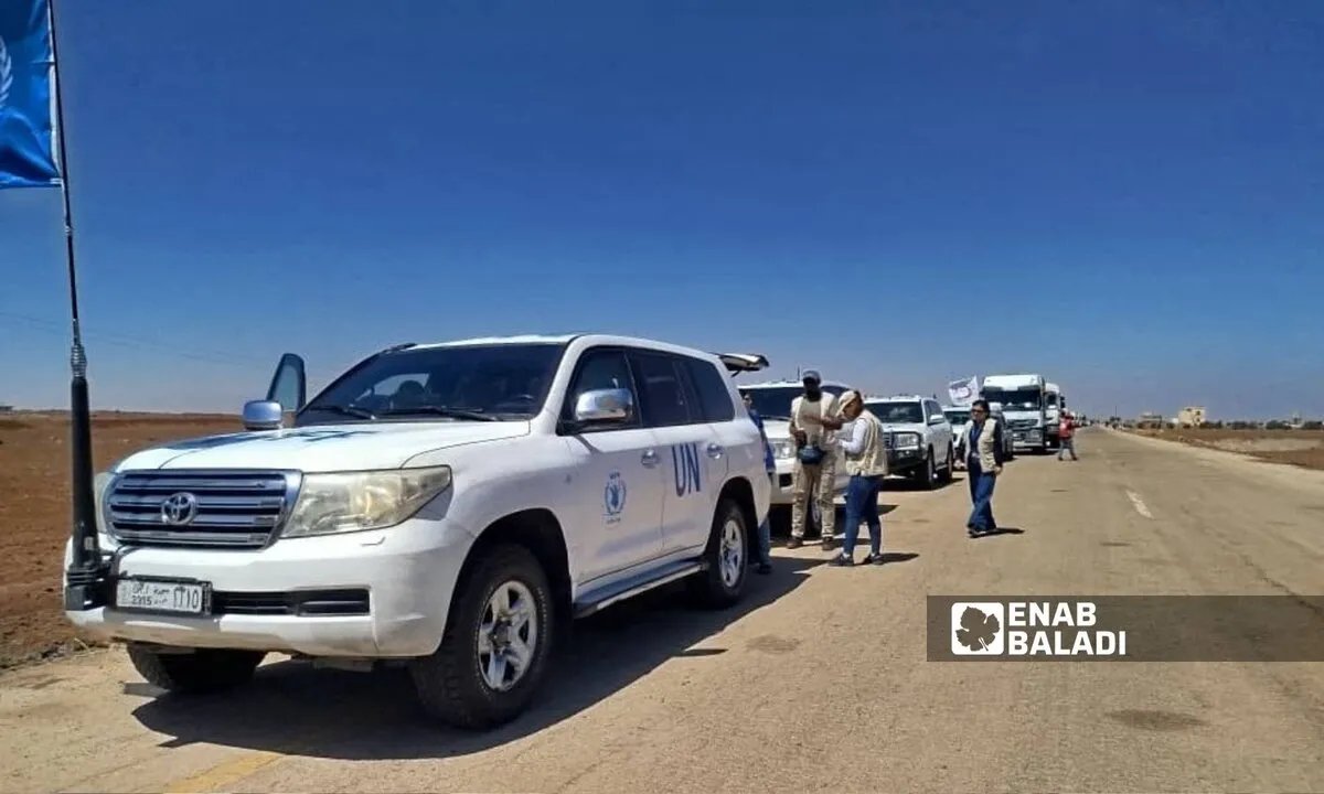 استئناف دخول قوافل المساعدات الإنسانية إلى السويداء عبر ممر بصرى الشام بعد توقفها مؤخراً