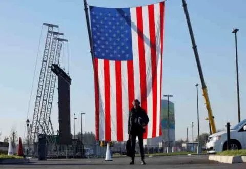 توماس فريدمان يحذر: أمريكا التي نعرفها تتلاشى بسبب تجاوزات ترامب وتواطؤ المسؤولين