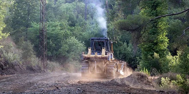 وزير الطوارئ يعلن فتح خطوط نار بطول 73 كيلومتراً للحد من حرائق غابات اللاذقية