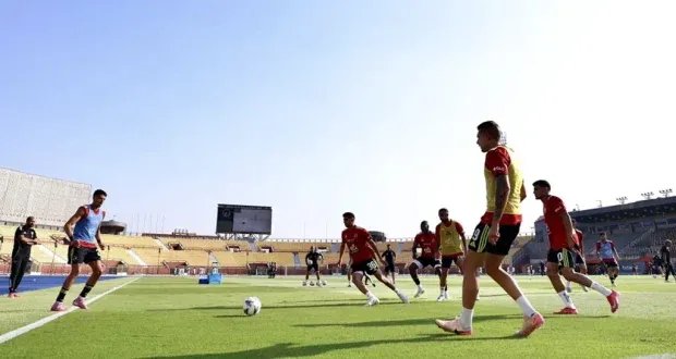 الدوري المصري ينطلق بمنافسة شرسة ونظام استثنائي: الأهلي والزمالك وبيراميدز في مواجهات حاسمة