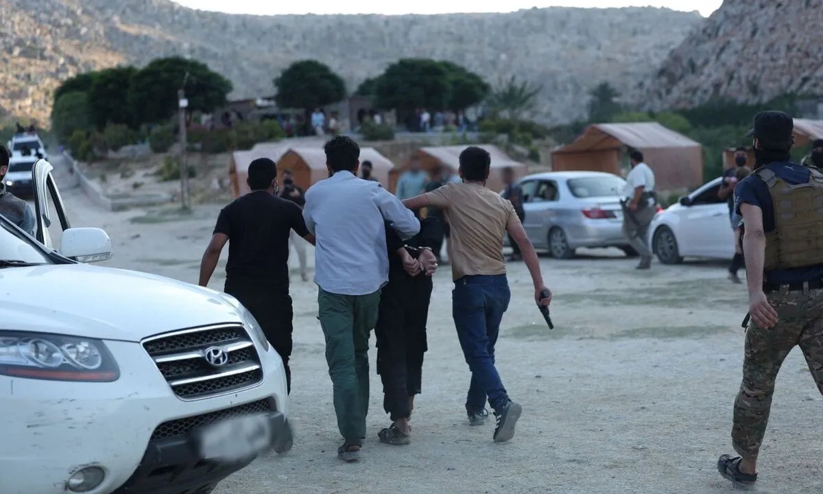 إدلب: تفكيك خلية تابعة لتنظيم "الدولة الإسلامية" واعتقال عناصرها في عملية أمنية نوعية