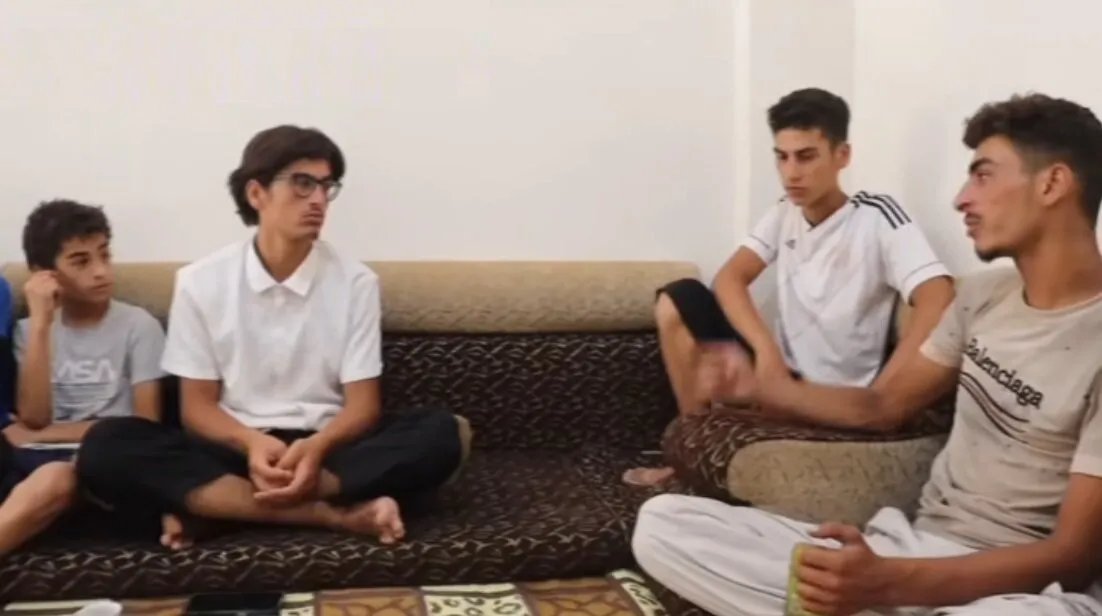 من ألمانيا إلى دير الزور: عبود وإخوته يواجهون الحياة ببيع البطيخ