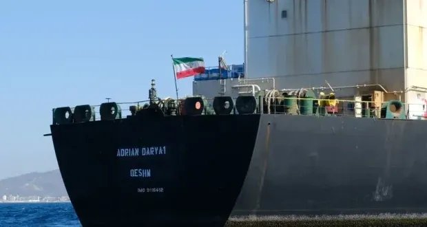 العراق ينفي تورطه في تهريب النفط الإيراني المشمول بالعقوبات الأمريكية