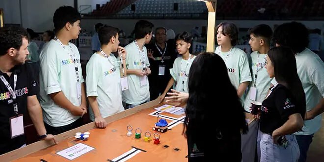 انطلاق منافسات البطولة الوطنية لعلوم الروبوت بتجمع دمشق استعداداً لأولمبياد سنغافورة 2025