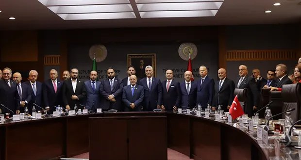 سوريا وتركيا تعززان الشراكة الاقتصادية بتوقيع اتفاقيات ومجلس أعمال مشترك