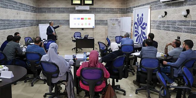 دورة تدريبية لتعزيز كفاءة المؤسسات العامة وتطوير الأداء المؤسسي في القطاع العام