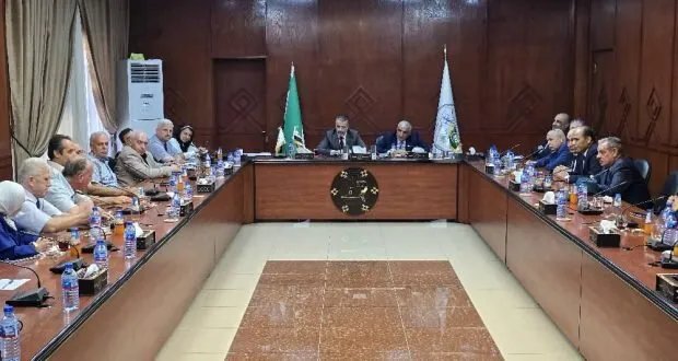 جامعة حلب و"أكساد" توقعان مذكرة تفاهم لتعزيز البحث العلمي والتنمية