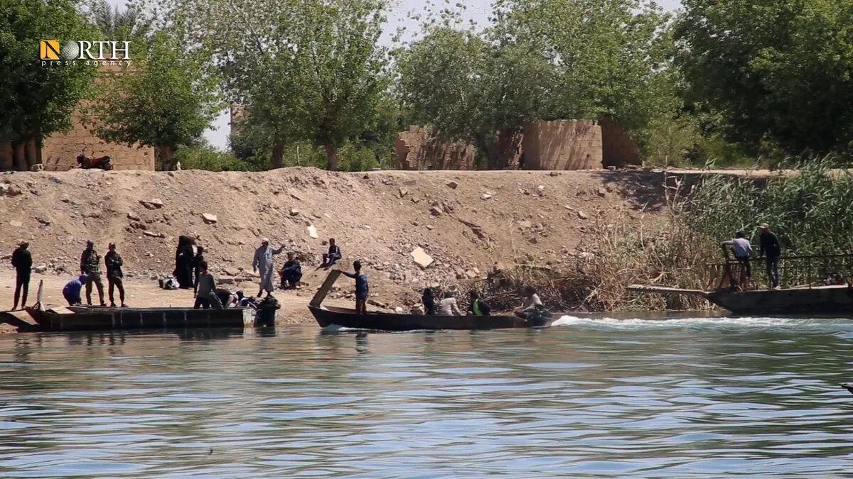 إصابة مدنيين بينهم طفل في ريف دير الزور الشرقي بنيران مسلحين والتحالف يحمل دمشق المسؤولية