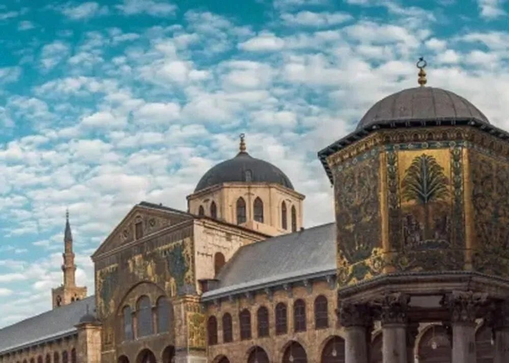 إدارة الجامع الأموي توضح تفاصيل حادثة دخول سيارة إلى باحة المسجد وتتخذ إجراءات