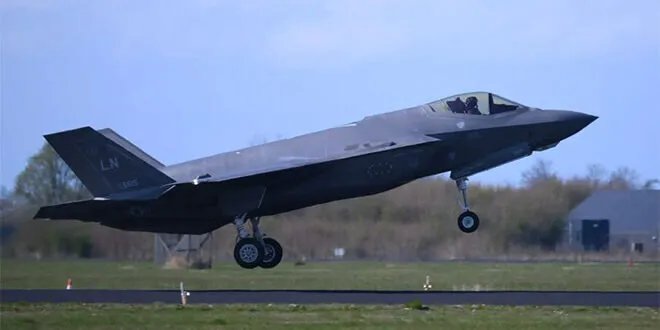 عطل فني يجبر مقاتلة بريطانية من طراز إف-35 على الهبوط الاضطراري في اليابان