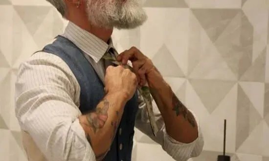 ما وراء الأربعين: "المراهقة المتأخرة" ليست مرضاً بل إعادة تقييم للحياة عند الرجال