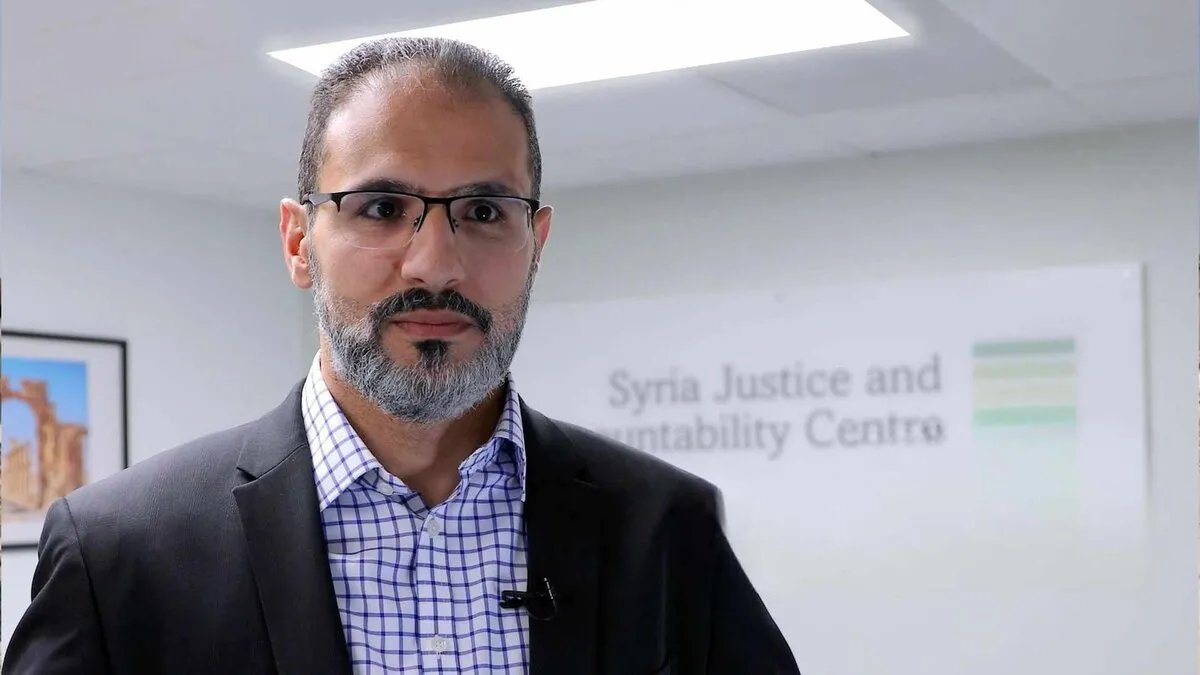 ضحية سابقة يكشف: الضابط الذي اعتقلني وعذب والدتي يحقق اليوم في انتهاكات السويداء