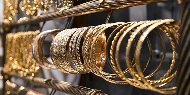 قفزة جديدة في أسعار الذهب في السوق السورية: ارتفاع بـ 15 ألف ليرة