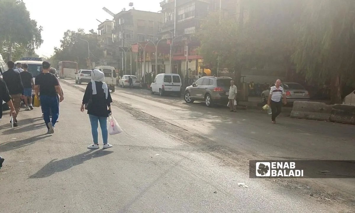 دمشق تخفف الازدحام المروري بتطبيق نظام "توحيد الاتجاه" في شوارع رئيسية