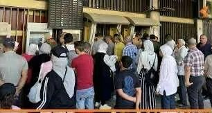 قيود مصرفية جديدة في سوريا: هل تنجح في كبح التضخم أم تعمق الركود الاقتصادي؟