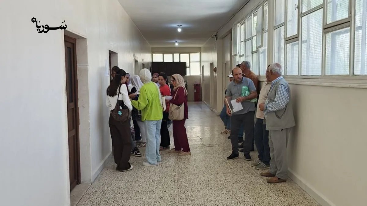 الحسكة: تزايد شكاوى المعلمين المفصولين وتأخر إعادتهم للعمل وسط اتهامات بالتحيز السياسي