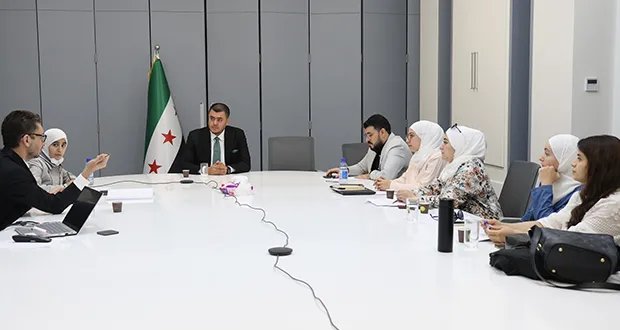 وزارة الصحة تناقش أتمتة تسجيل ورقابة الأدوية في سوريا لتعزيز الشفافية والكفاءة
