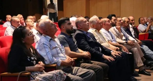 حلب تحتفي بالشعر الحديث: محاضرة نقدية للدكتور منذر عياشي