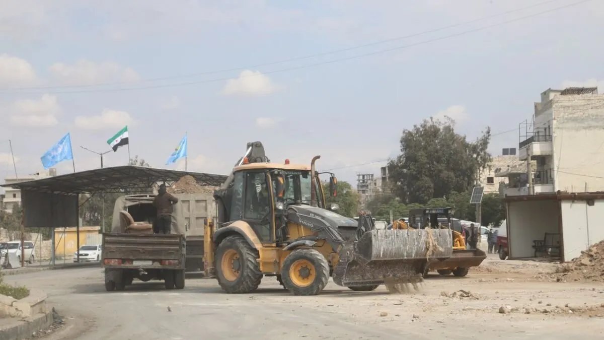 حقيقة الوضع على طريق الكاستيلو في حلب: الأمن الداخلي ينفي القطع الكامل ويؤكد انتشار الجيش كإجراء احترازي