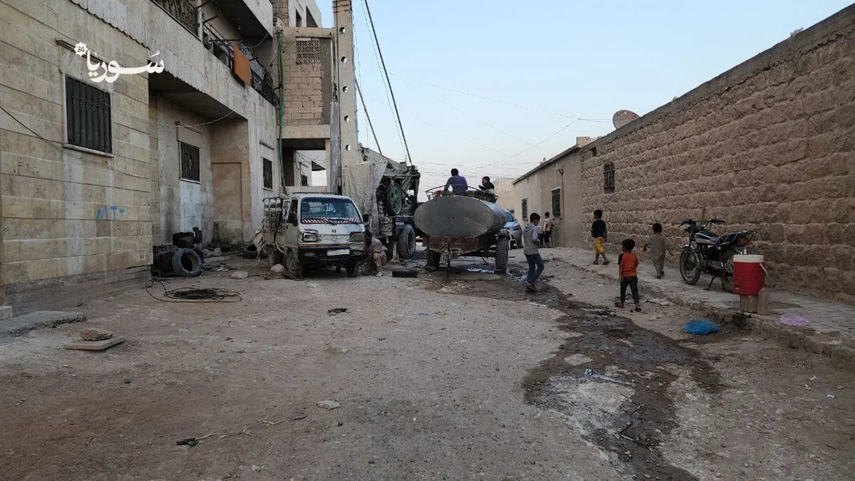 أزمة مياه حادة تخنق منبج: الأهالي يعتمدون على الصهاريج والآبار الارتوازية