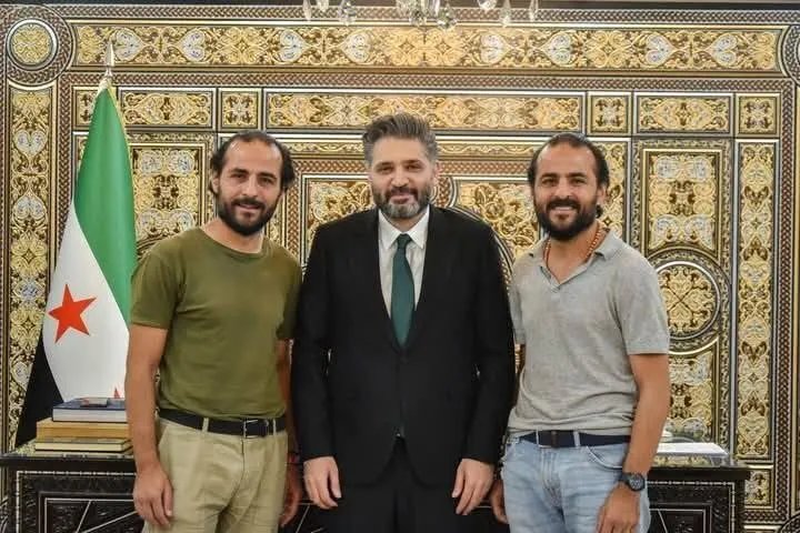 وزارة الثقافة توضح ملابسات إيقاف عرض مسرحي للأخوين ملص وتؤكد دعمهما