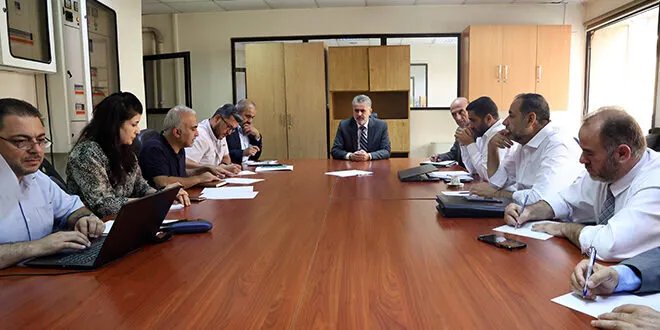 وزارة الصحة تبحث مع مديري المحافظات حل صعوبات العمل وتطوير الخدمات