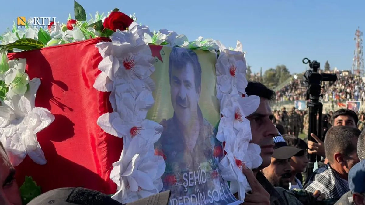 القامشلي تودع نورالدين الصوفي: تشييع مهيب للقيادي الكردي ومؤسس وحدات حماية الشعب