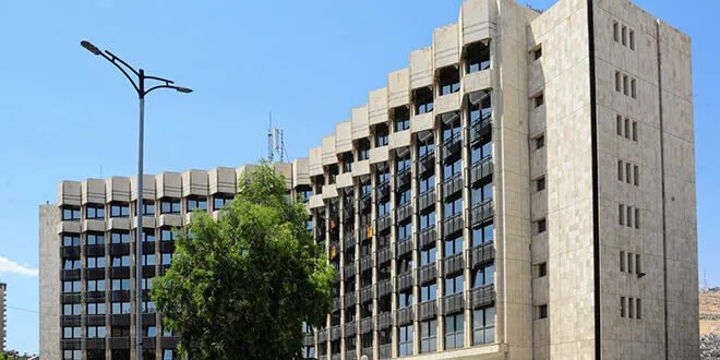 وزارة التعليم العالي تحقق في منع طلاب من دخول امتحانات جامعة حلب الحرة بسبب الرسوم