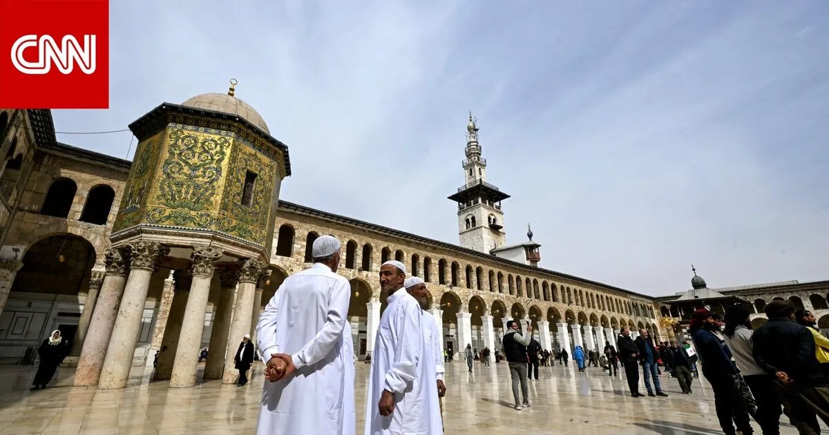 بعد انتشار فيديو السيارة في ساحة الأموي: الأوقاف السورية تصدر بياناً توضيحياً