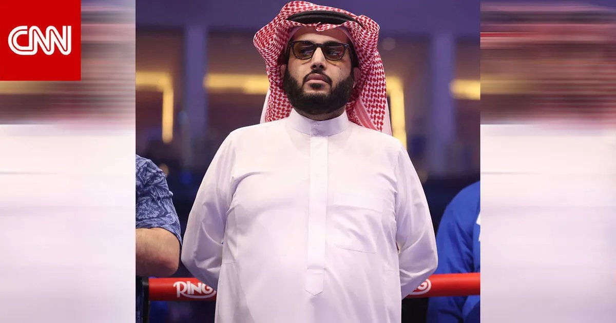 تركي آل الشيخ يكشف عن فنان سوري يشارك في موسم الرياض وسط جدل حول الاعتماد على المواهب المحلية والخليجية