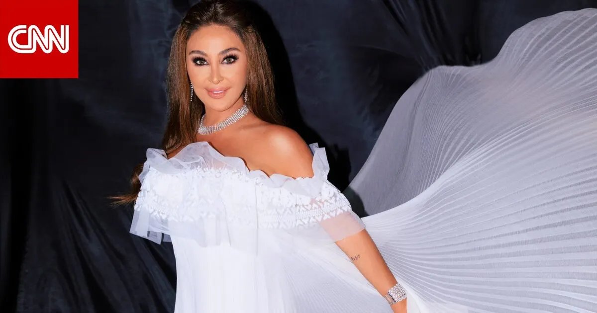 تألق النجمات في صيف 2025: فساتين تجمع بين الأناقة والجرأة