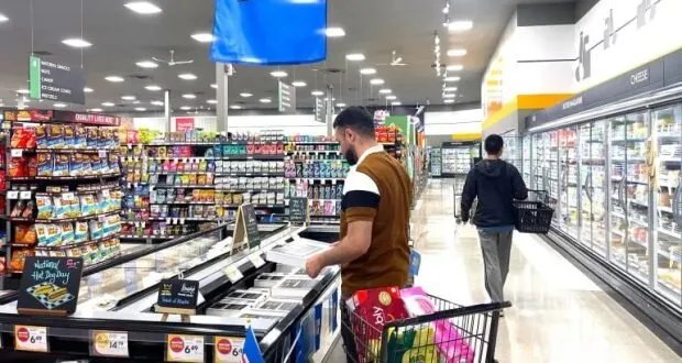 تقرير يكشف: اتساع الفجوة الاقتصادية يهدد الاستقرار الاجتماعي ويؤجج الضائقة المعيشية