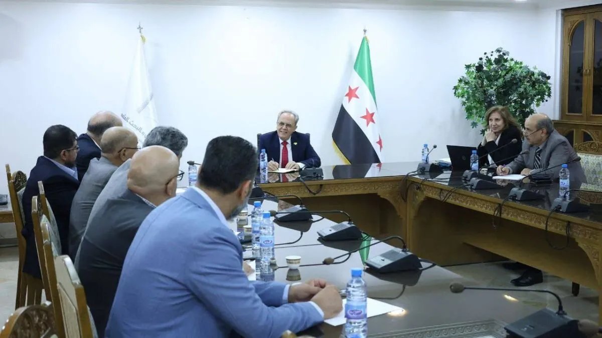 الموفدون السوريون ينتقدون تعليمات المرسوم "97" ويطالبون بتعديلات شاملة